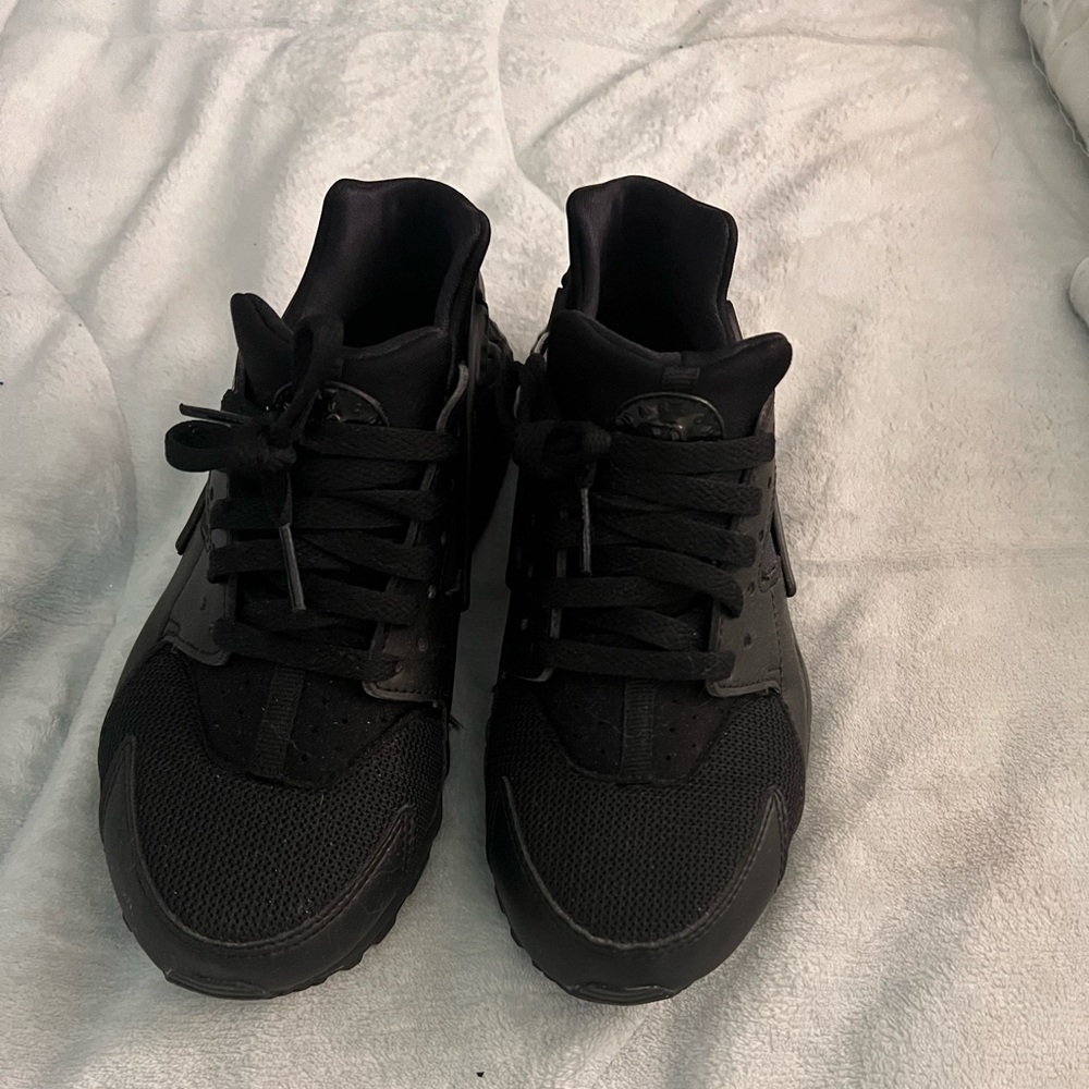 6Y nike harauche